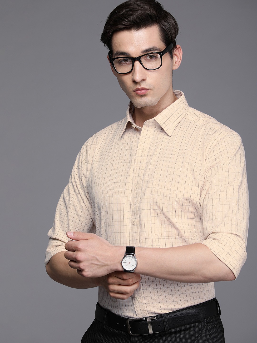 

Raymond Men Beige & Brown Slim Fit Checked Pure Cotton Formal Shirt