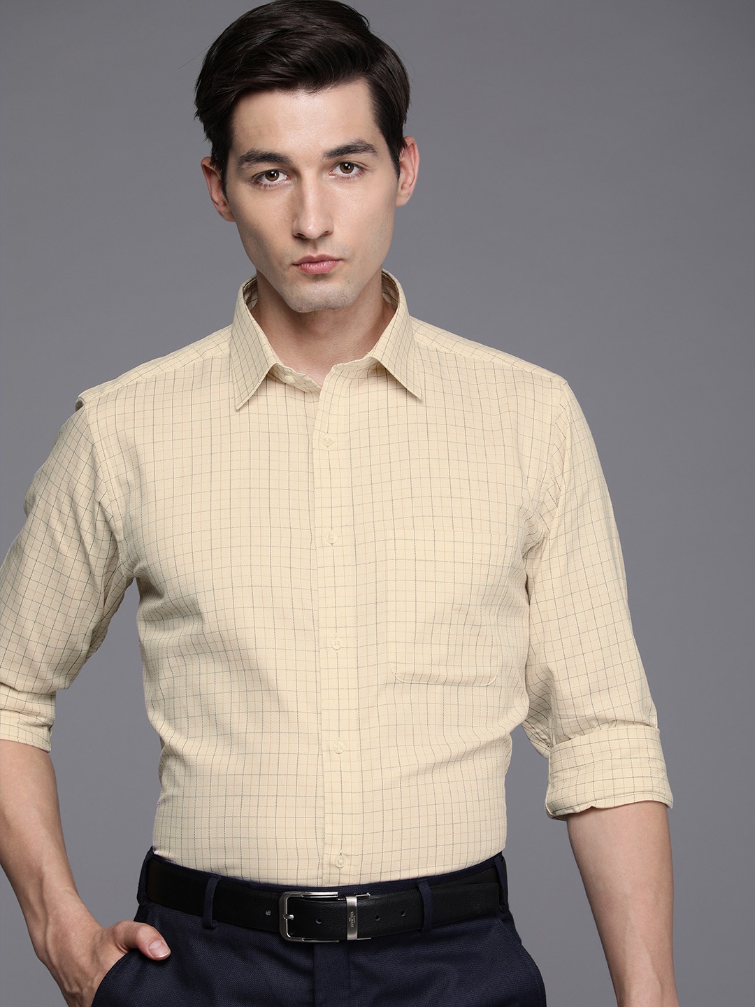 

Raymond Men Beige & Brown Slim Fit Checked Pure Cotton Formal Shirt