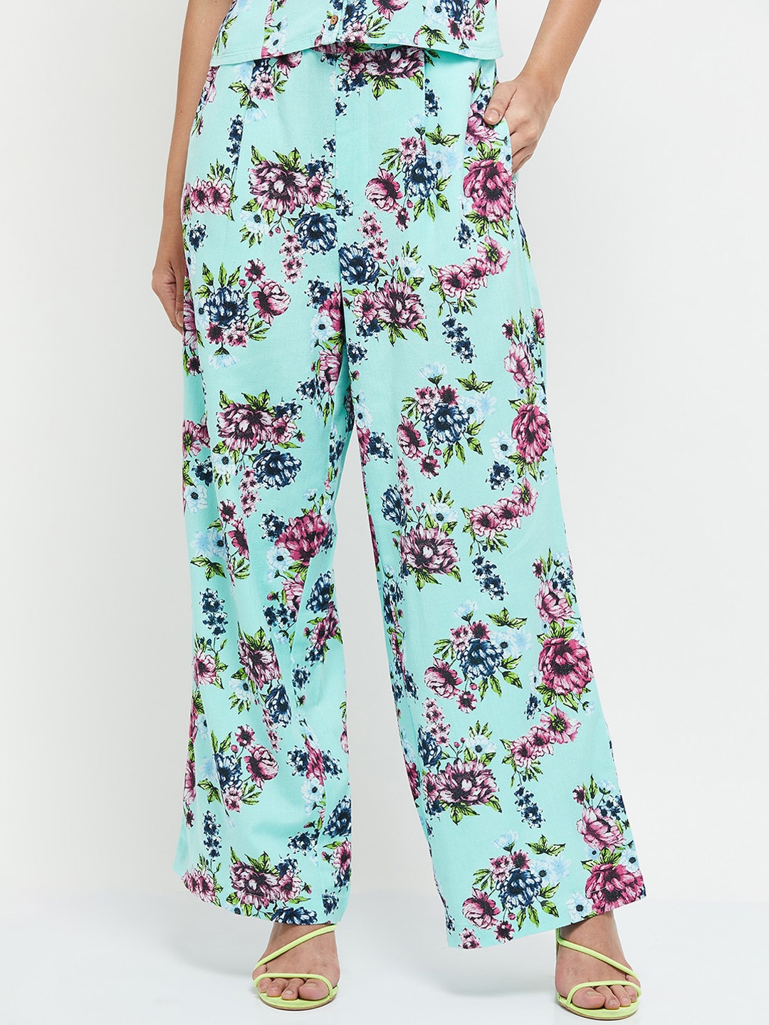 

max Women Blue Floral Printed Trousers