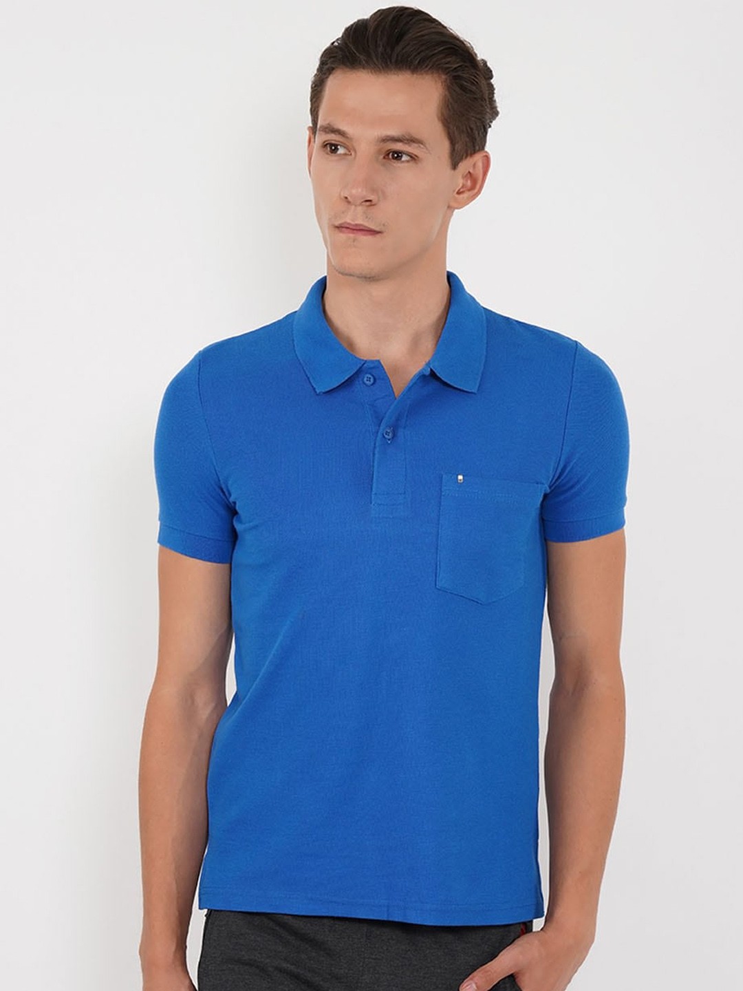 

Sweet Dreams Men Blue Solid T-shirt