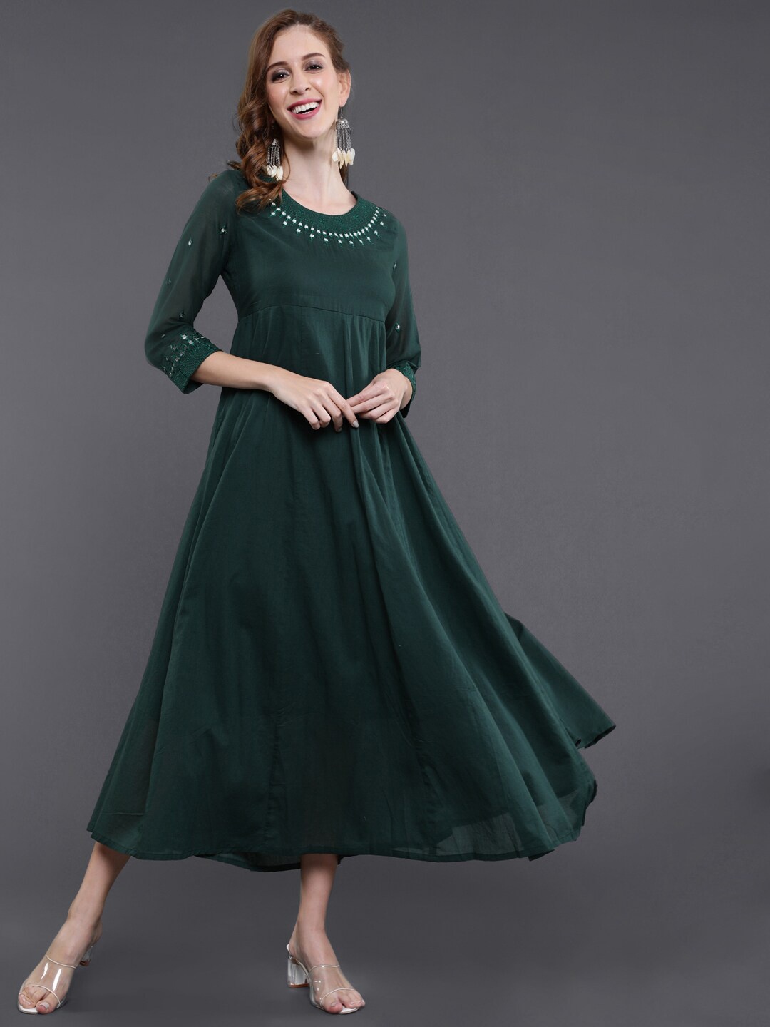 

saubhagya Women Green A-Line Midi Dress