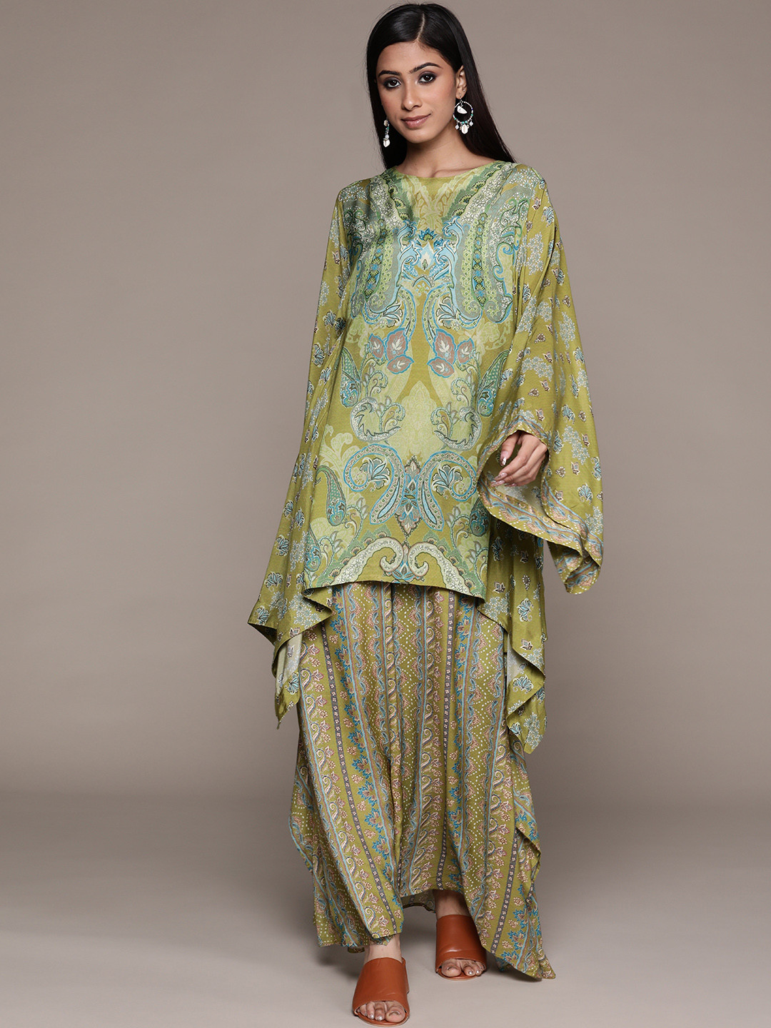 

Ritu Kumar Women Green & Blue Ethnic Motifs Printed Kurta with Palazzos