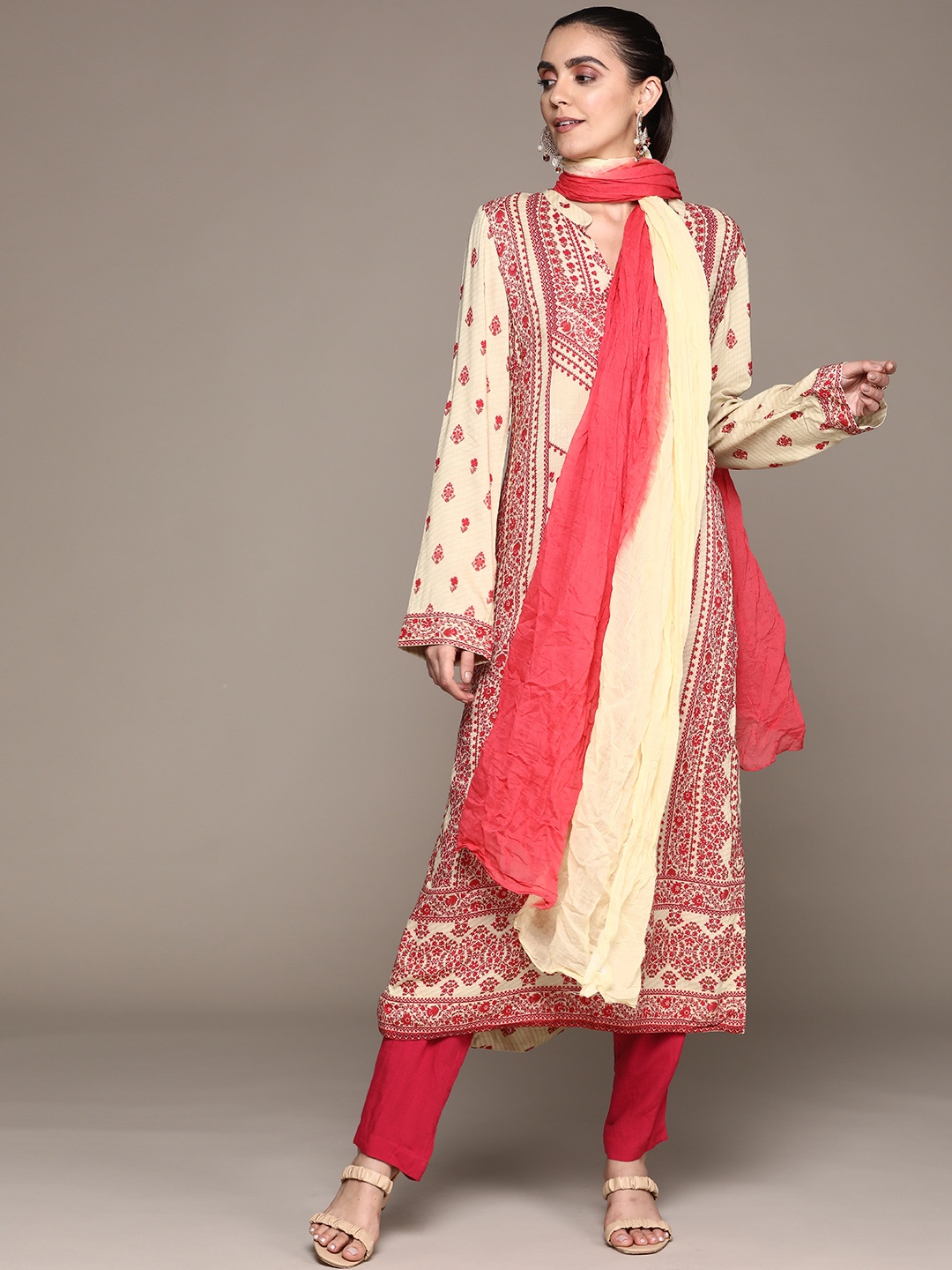 

aarke Ritu Kumar Women Beige Ethnic Motifs Printed Kurta with Palazzos & With Dupatta