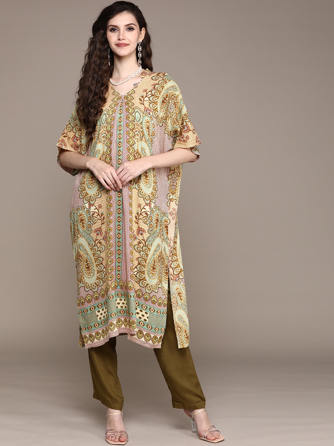 

aarke Ritu Kumar Women Olive Green Ethnic Motifs Printed Kurta with Trousers