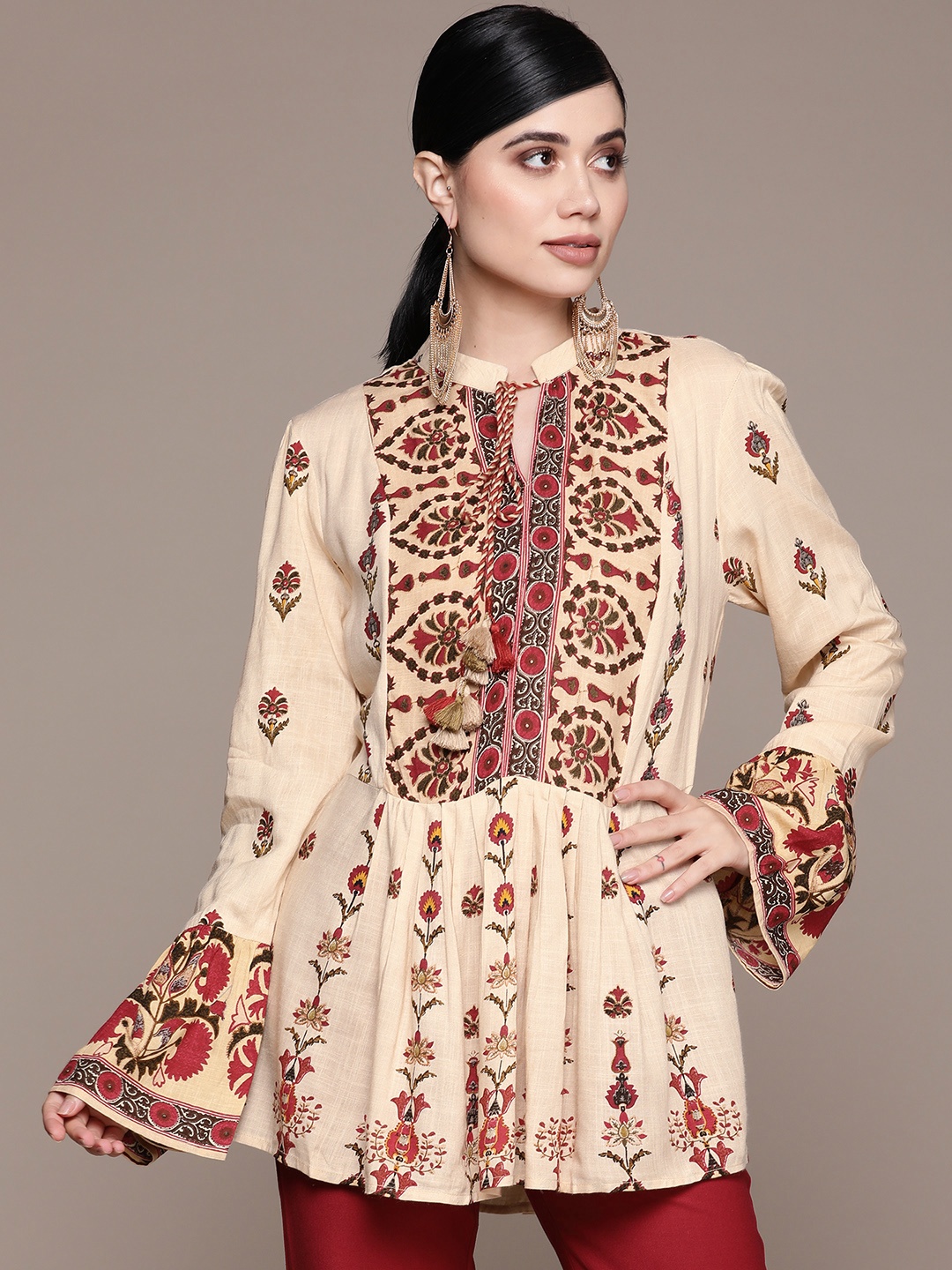 

aarke Ritu Kumar Beige & Red Print Tie-Up Neck Cinched Waist Top
