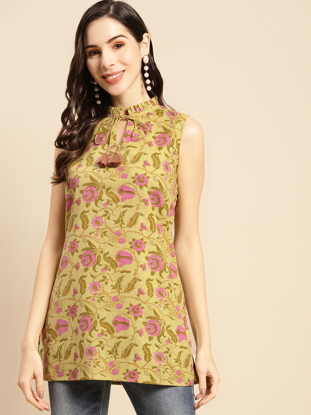 

Prakrti Olive Green & Pink Ethnic Motifs Printed Pure Cotton Kurti