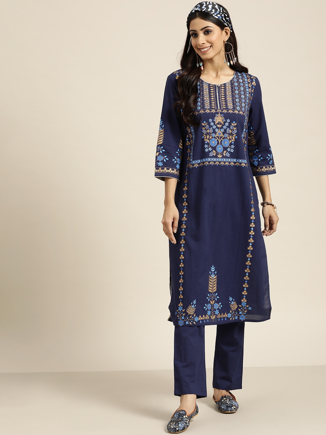 

Sangria Women Navy Blue Ethnic Motifs Kurta with Palazzos