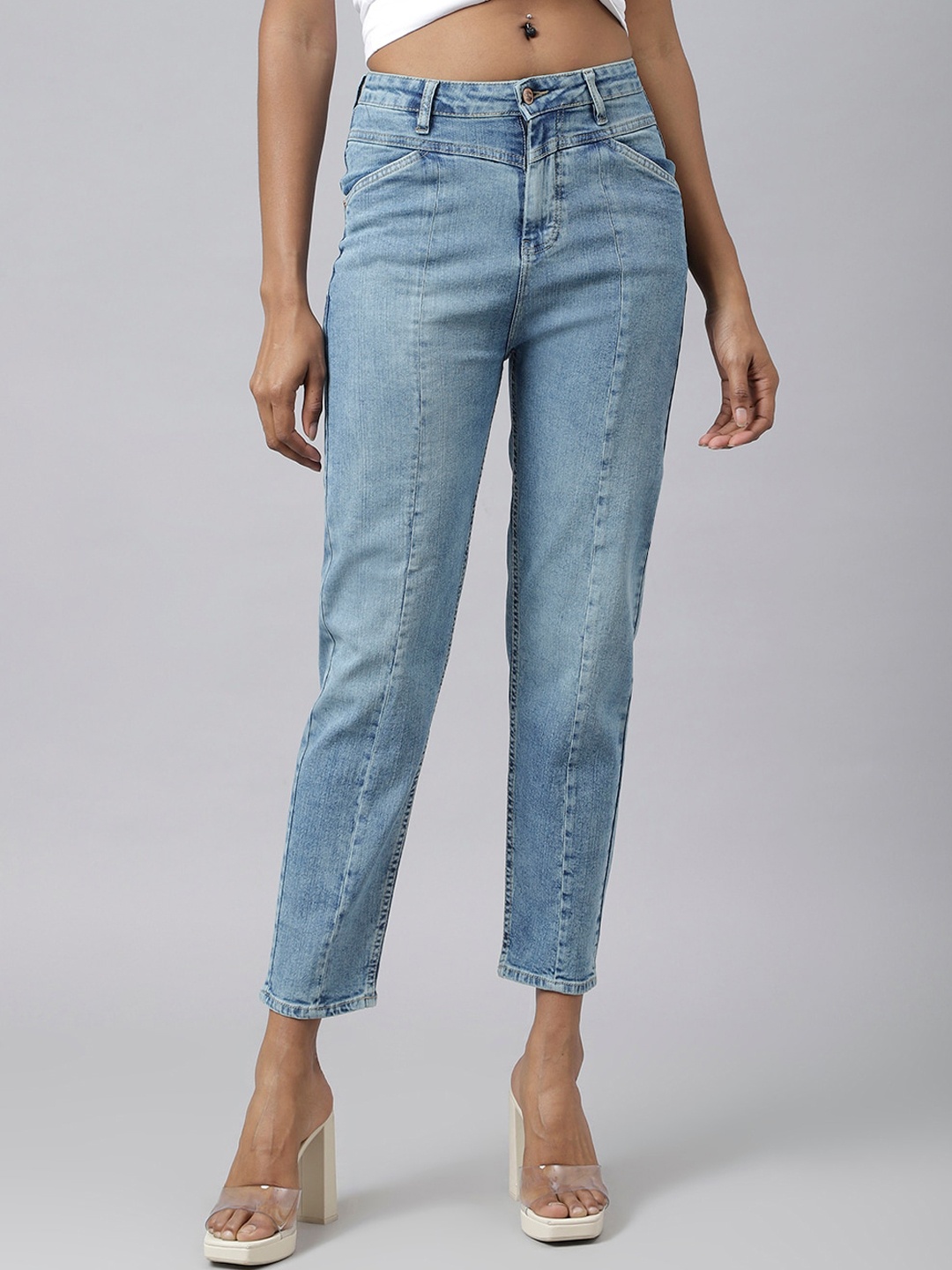 

Code 61 Women Blue Relaxed Fit High-Rise Light Fade Stretchable Jeans