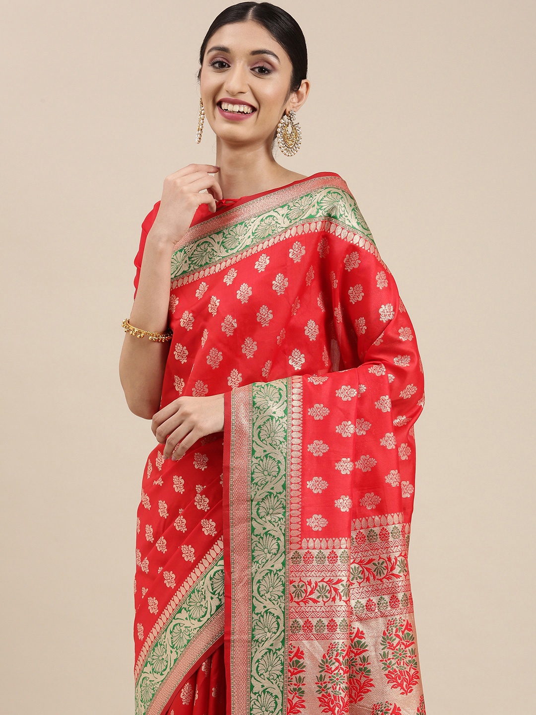 

VAIRAGEE Red & Green Ethnic Motifs Zari Saree