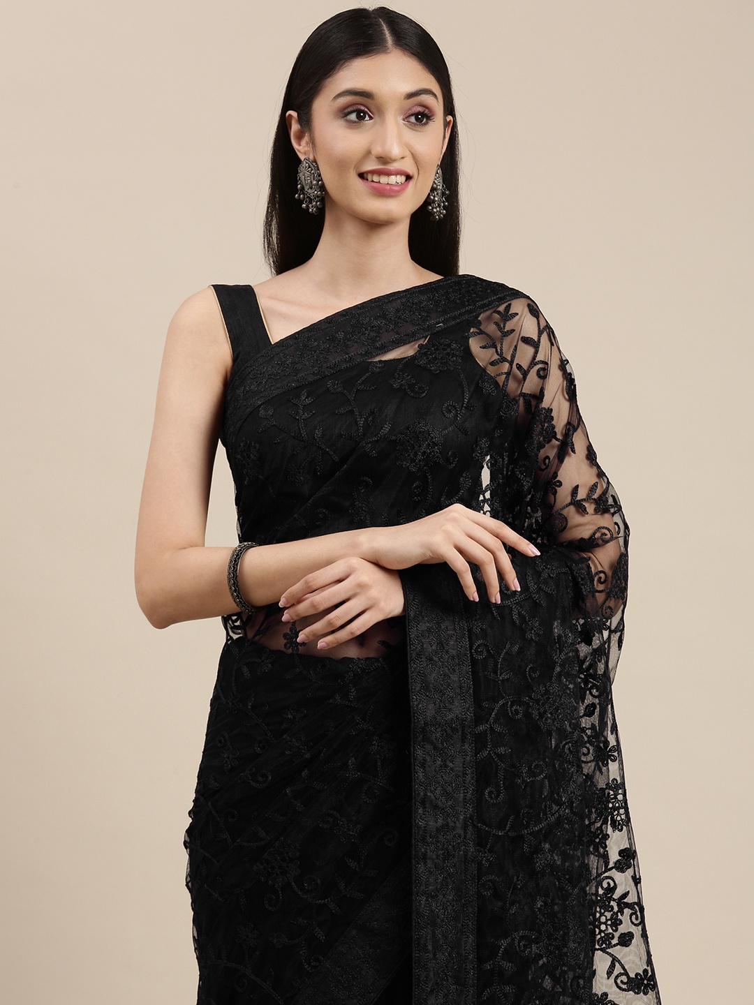 

VAIRAGEE Black Floral Embroidered Net Saree