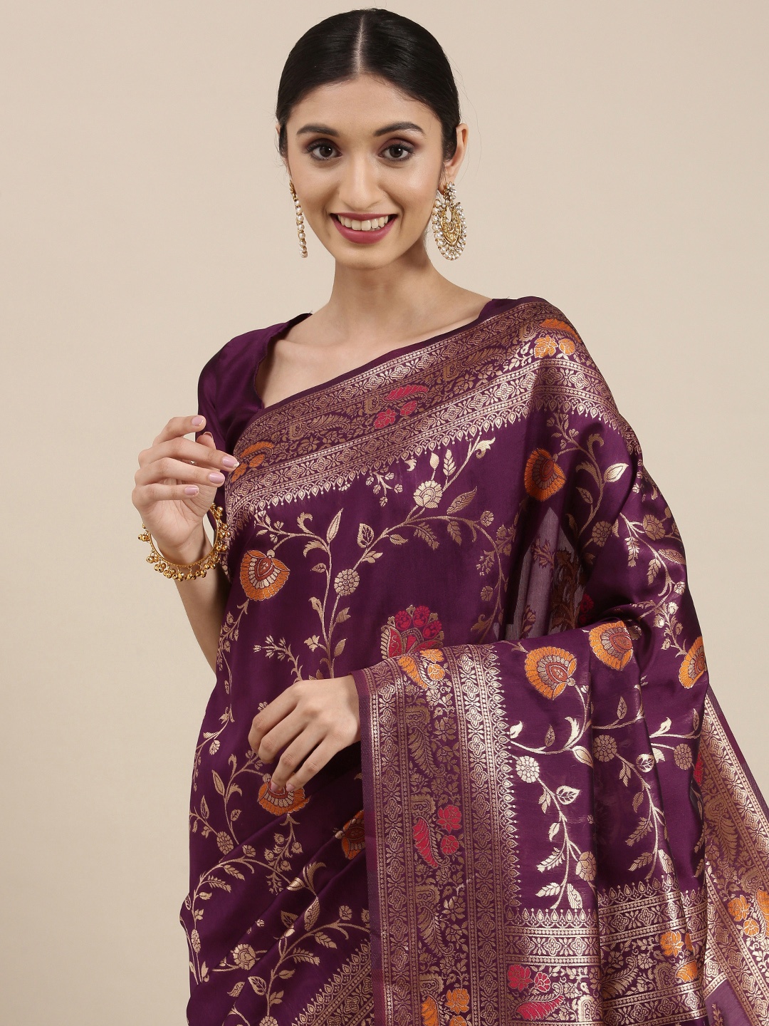 

VAIRAGEE Burgundy & Gold-Toned Floral Zari Saree