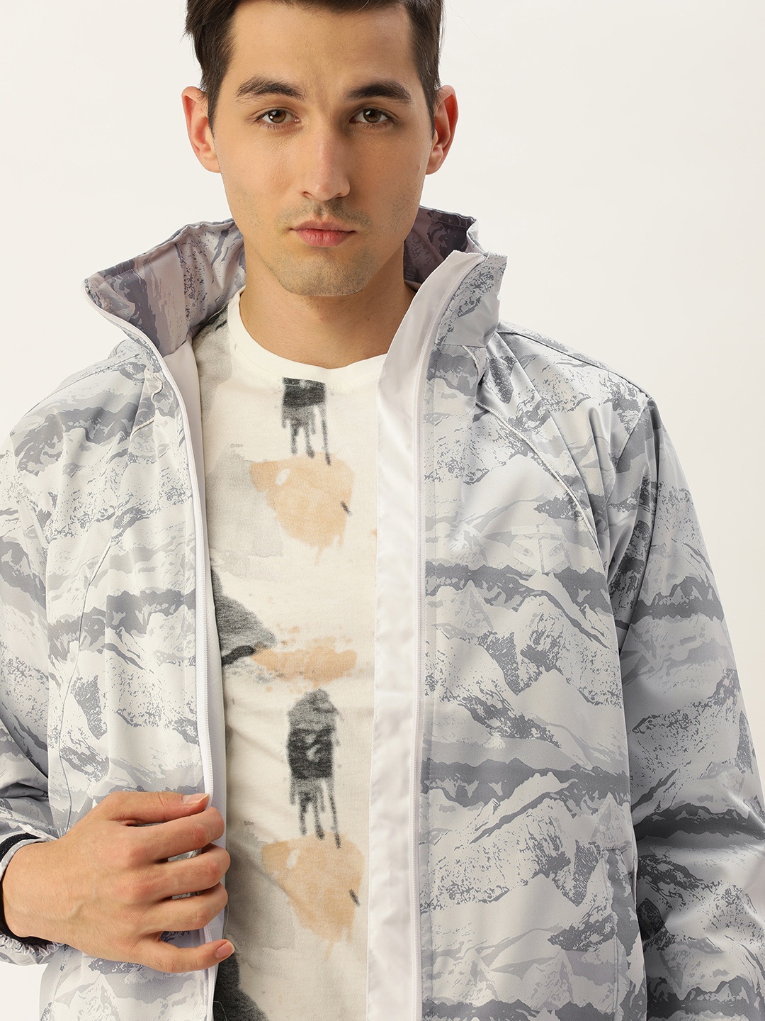 

Sports52 wear Men White & Grey Camouflage Printed Rain Jacket