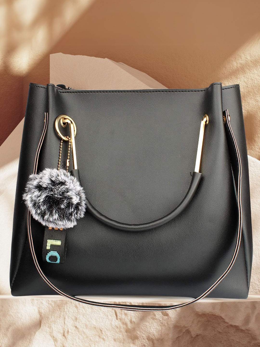 

Martucci Black Structured Shoulder Bag