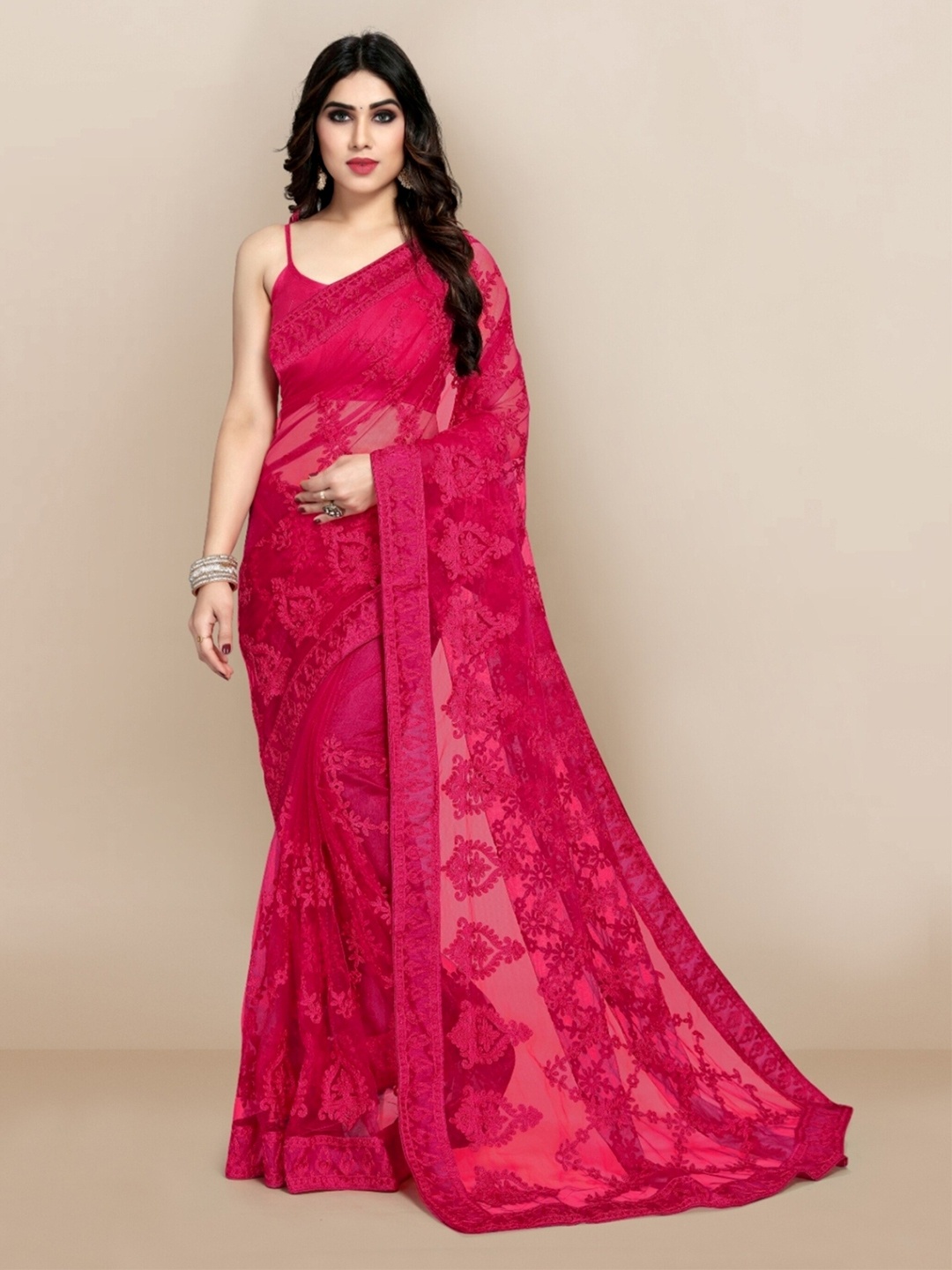 

VAIRAGEE Pink Floral Embroidered Net Saree