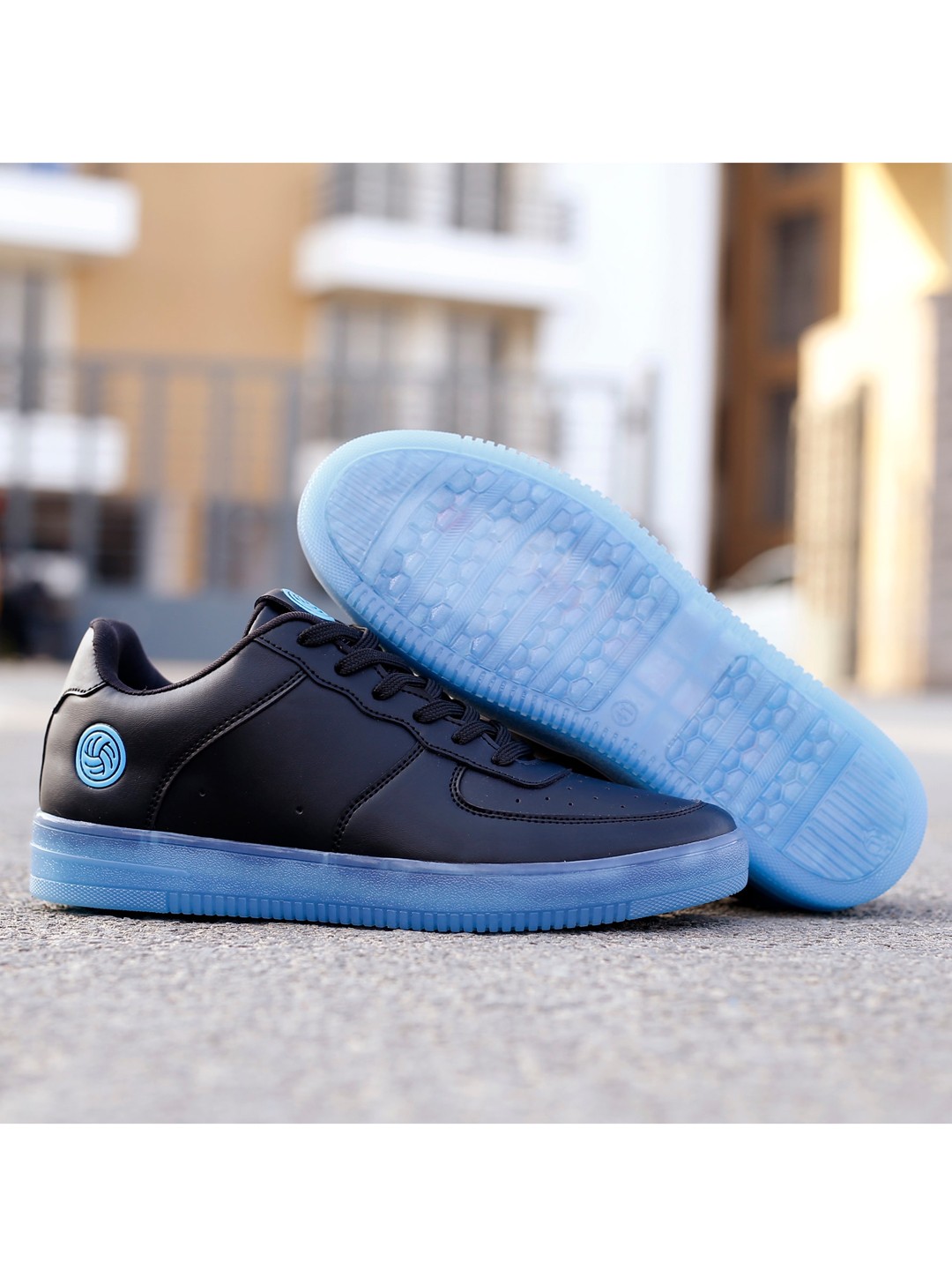 

bacca bucci Men Black Sneakers