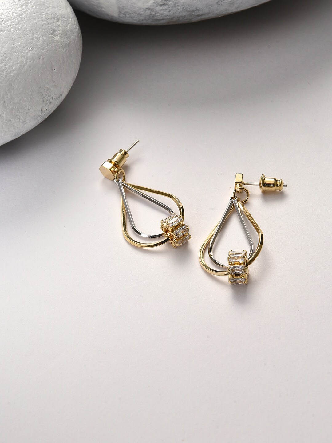 

SOHI Gold-Plated Contemporary Drop Earrings