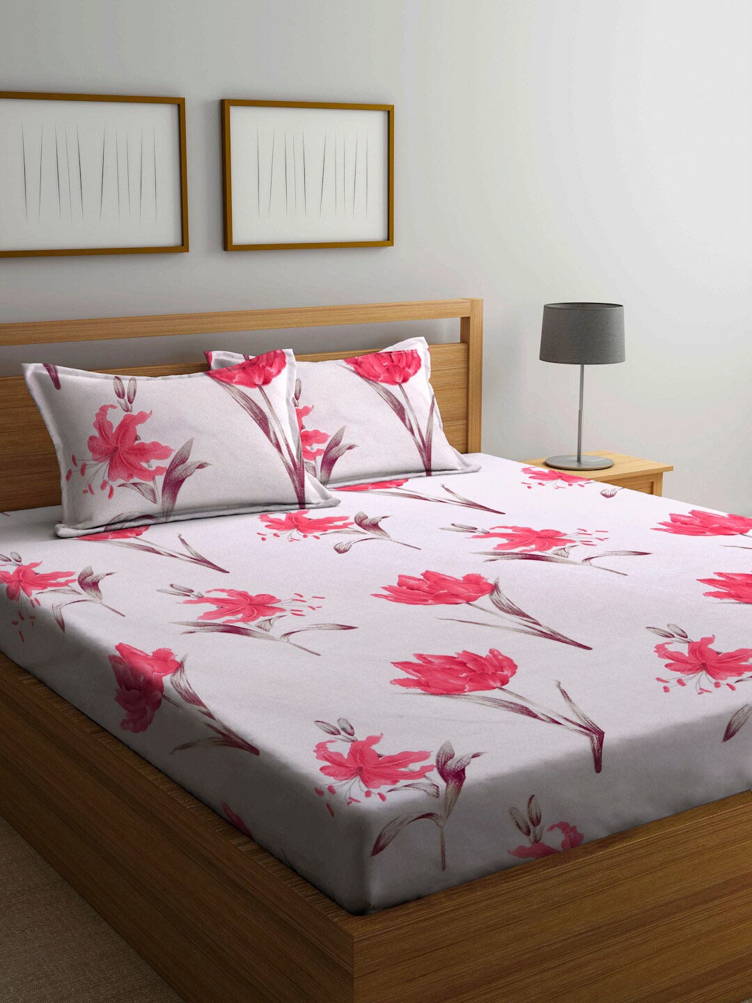 

Arrabi Beige Floral 300 TC Super King Bedsheet with 2 Pillow Covers