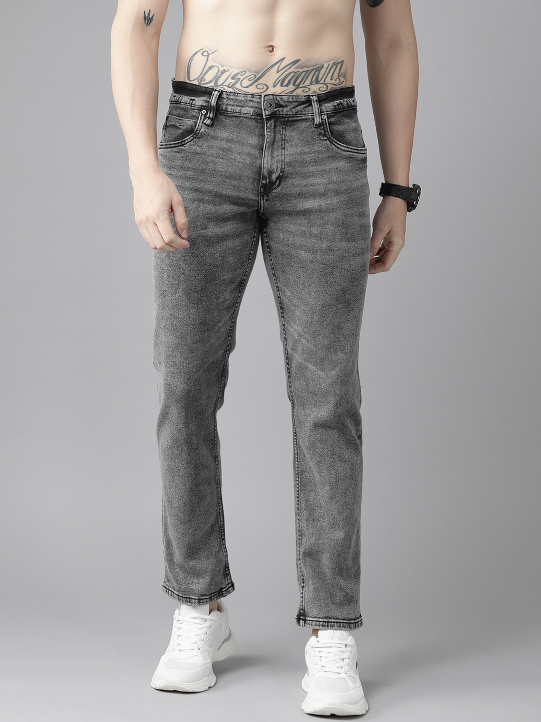 

Roadster Men Charcoal Skinny Fit Light Fade Stretchable Jeans