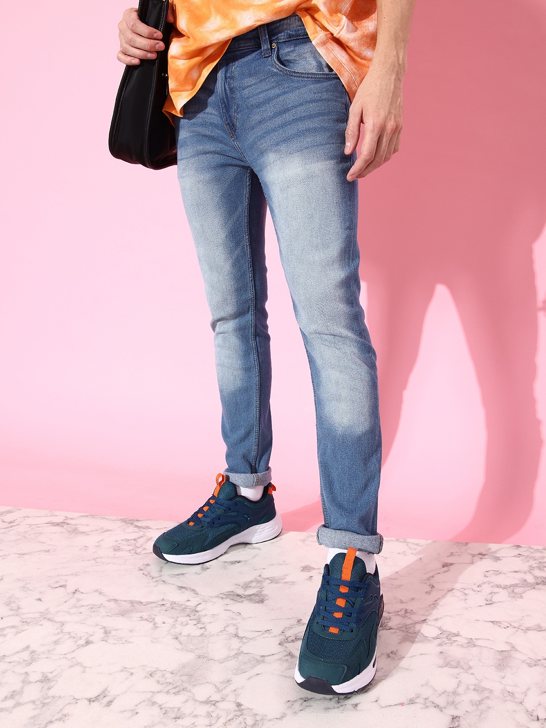 

The Roadster Lifestyle Co. Men Blue Skinny Fit Heavy Fade Stretchable Jeans