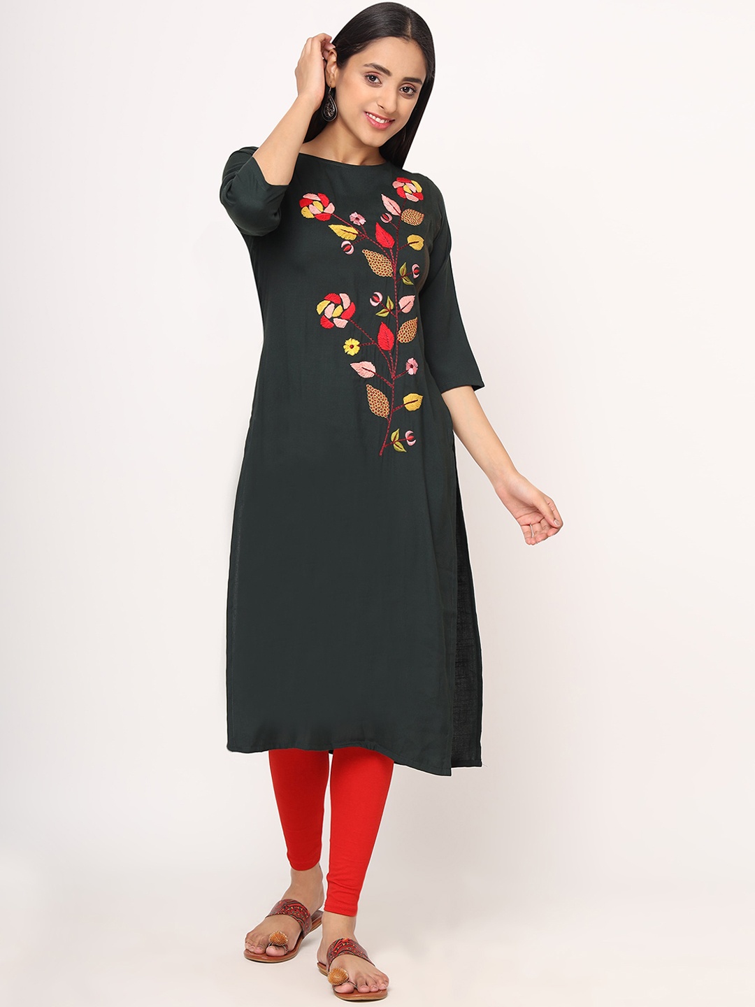 

Sitaram Designer Women Green & Red Floral Embroidered Thread Work Kurta