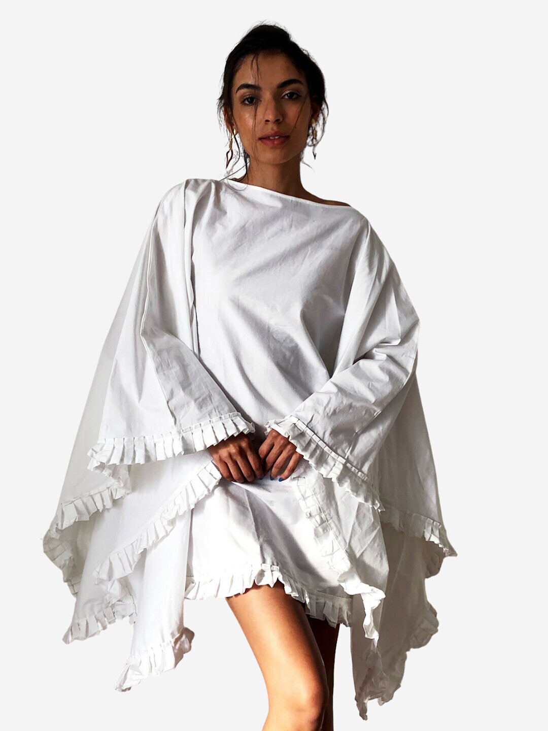 

Alaya By Stage3 White Pleated Kimono Sleeves Sheath Dress