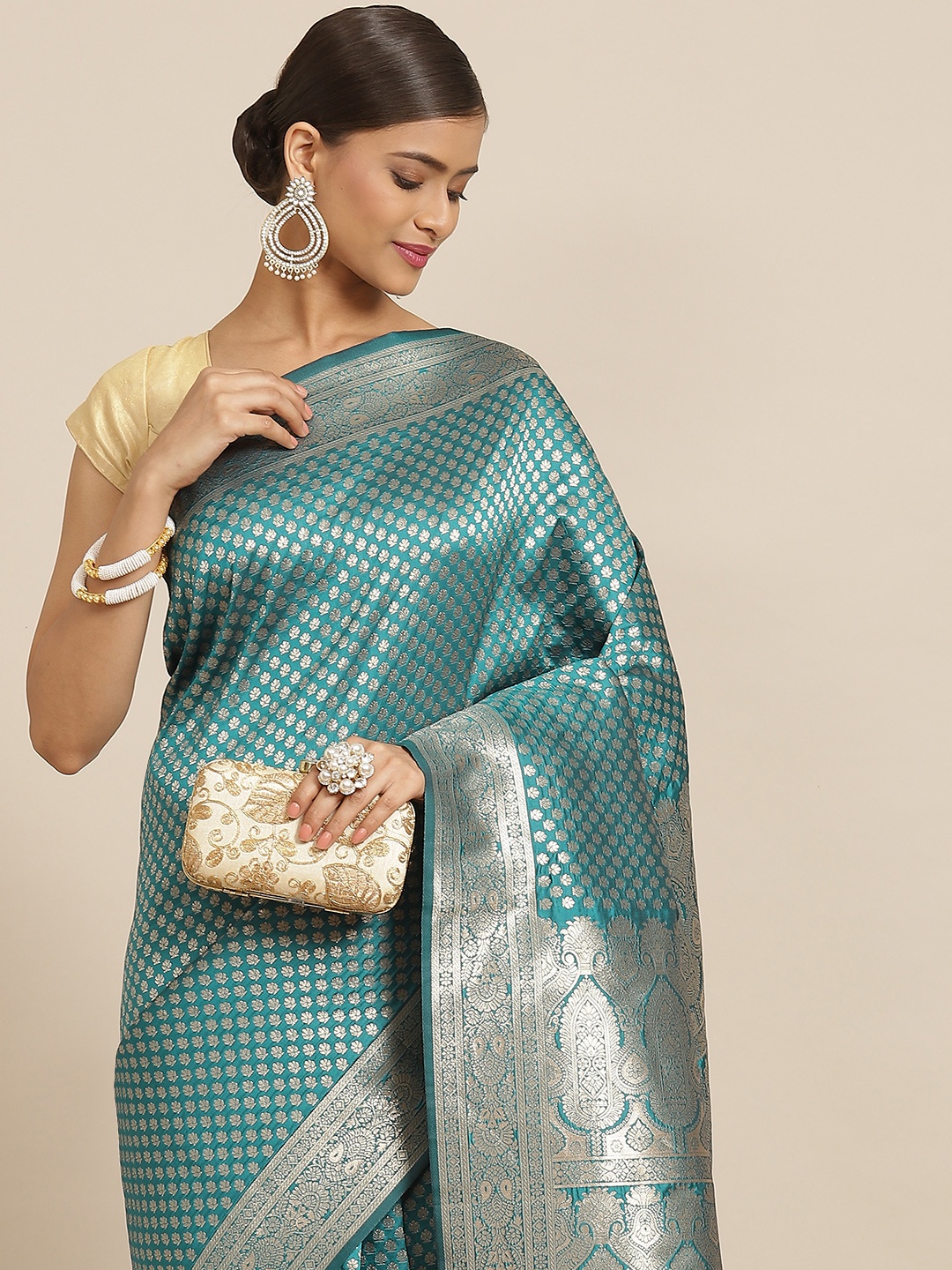 

Silk Land Green & Silver Ethnic Motifs Zari Kanjeevaram Saree