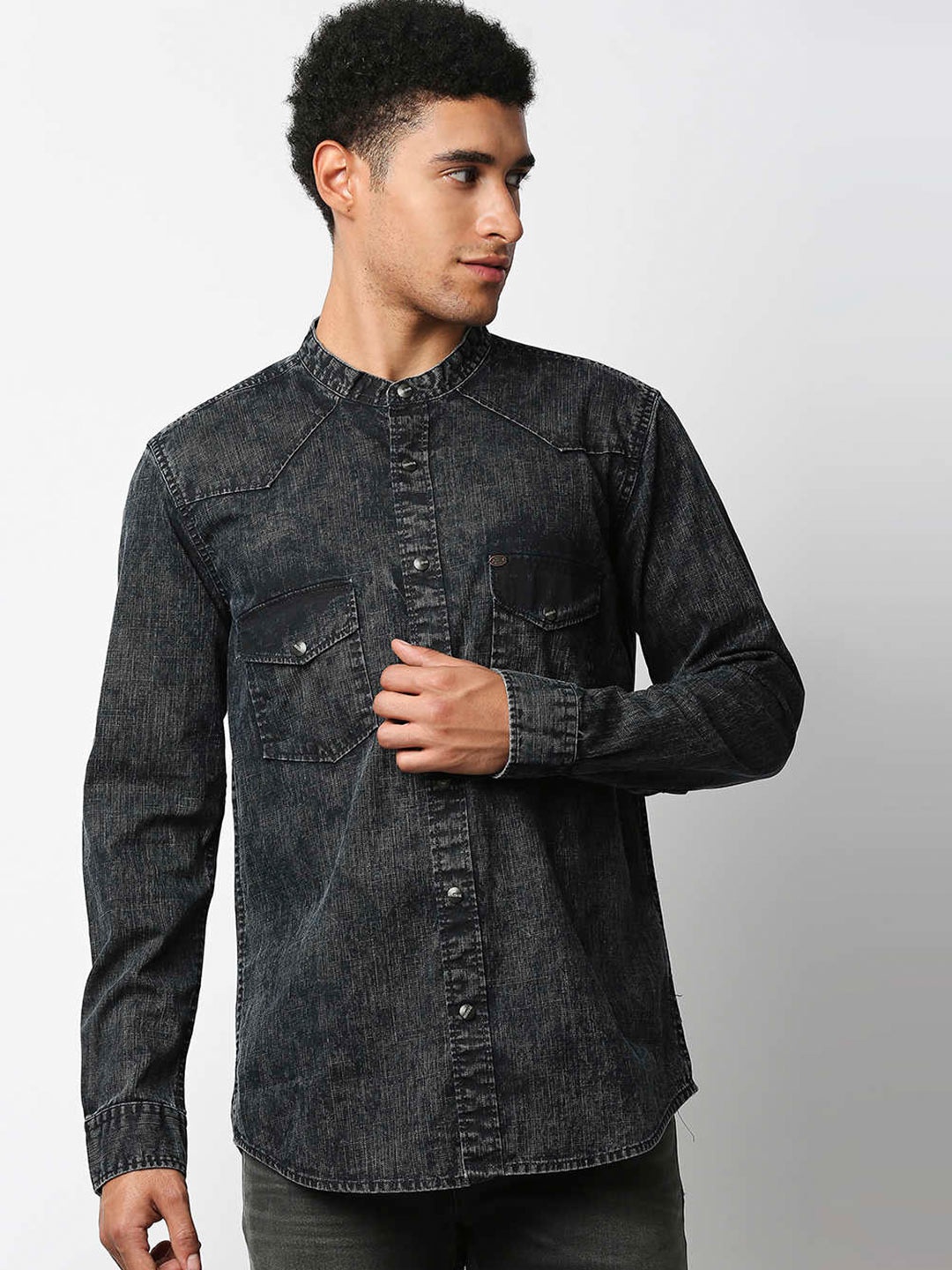 

Pepe Jeans Men Black Regular Fit Faded Casual Shirt