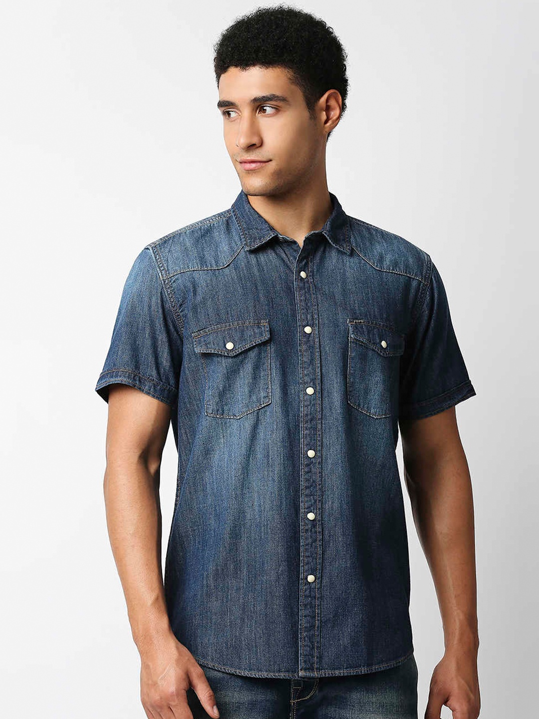 

Pepe Jeans Men Blue Faded Denim Casual Shirt