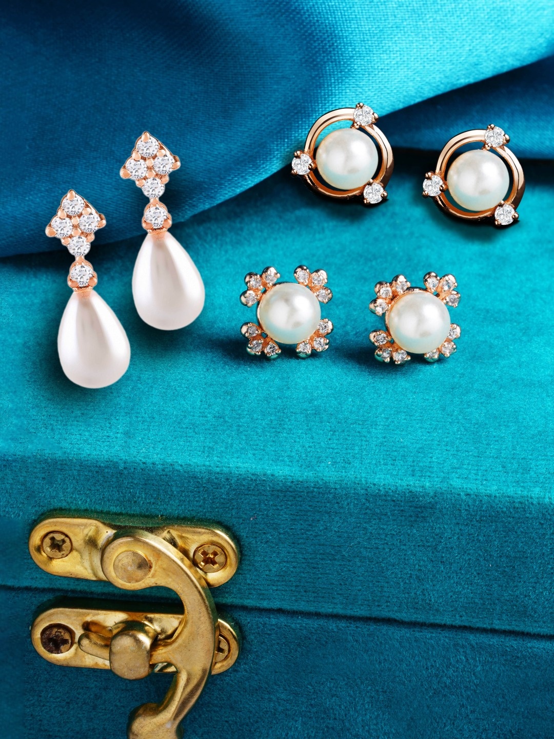 

Zaveri Pearls Set of 3 White & Rose Gold-Plated Contemporary Pearls Studded Earrings