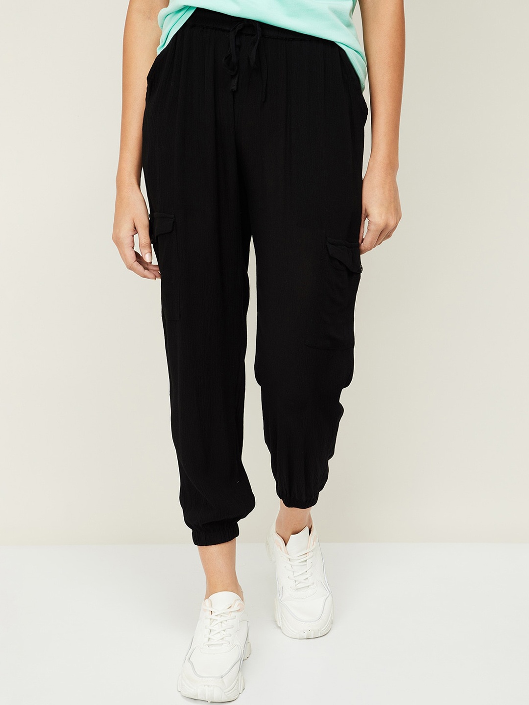 

Ginger by Lifestyle Women Black Joggers