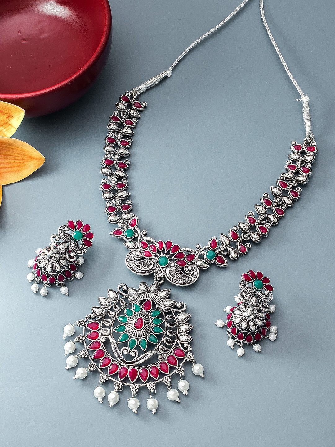 

aadita Silver-Toned & Pink Stone-Studded & Beaded Jewellery Set