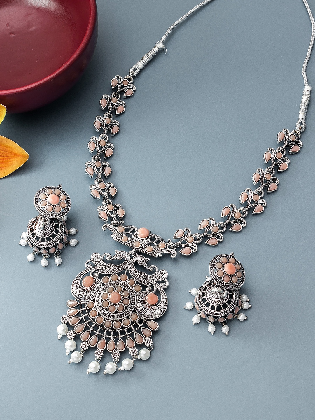 

Aadita Silver-Toned Temple Choker Pearls Jewellery Set
