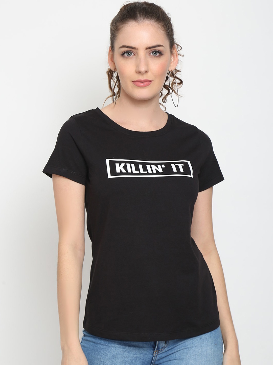 

UnaOne Women Black & White Typography Printed Slim Fit Pure Cotton T-shirt