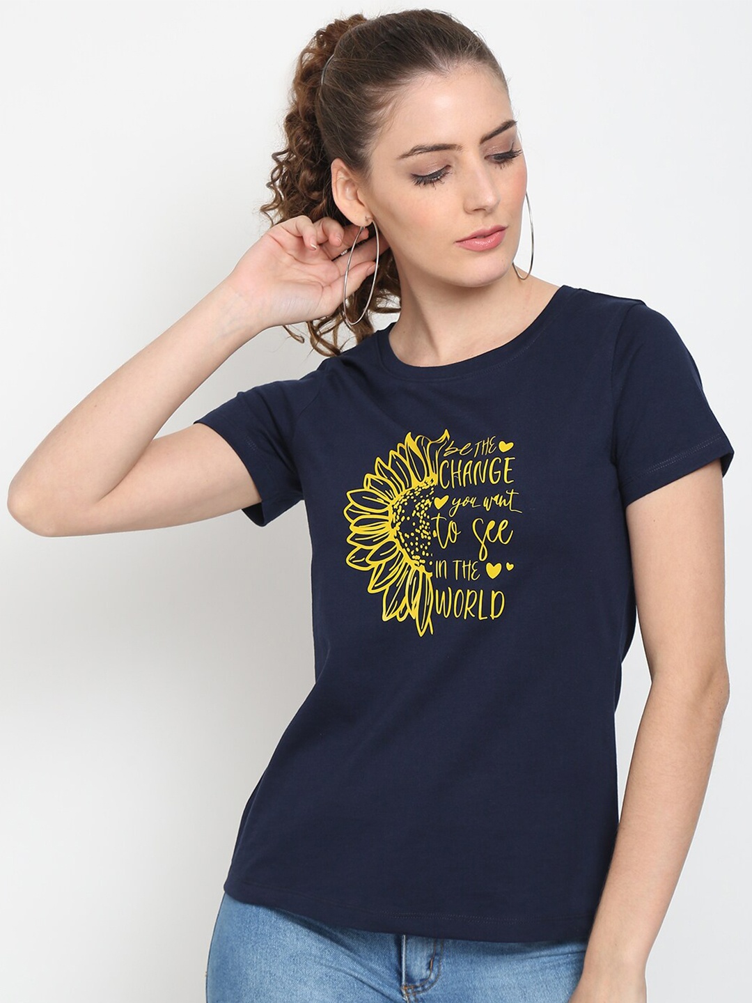 

UnaOne Women Navy Blue Printed Slim Fit Cotton T-shirt