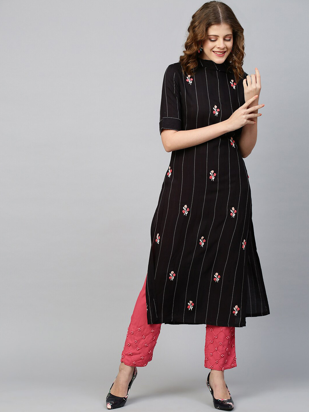 

FASHOR Women Black Striped Thread Work Kurta