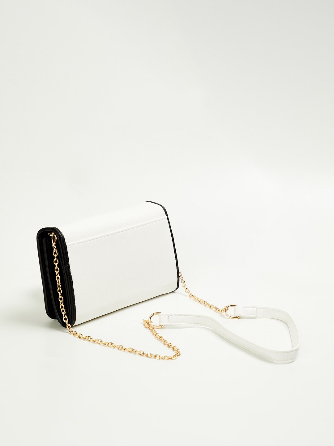 

Ginger by Lifestyle Women White & Black Envelope with Sling Strap