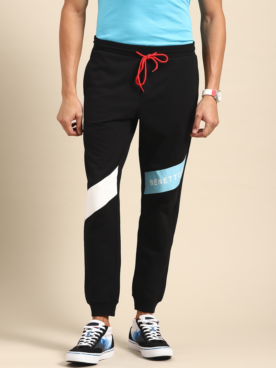 

United Colors of Benetton Men Black Striped Joggers