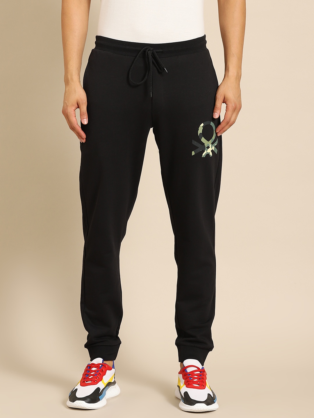 

United Colors of Benetton Men Black Pure Cotton Brand Logo Print Joggers