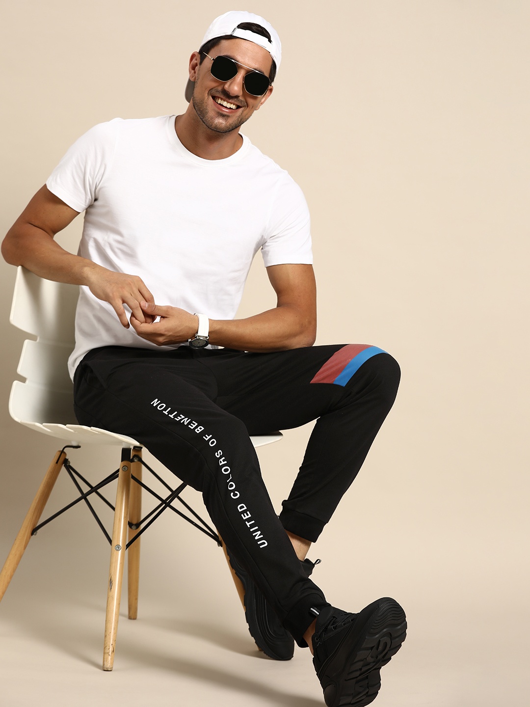 

United Colors of Benetton Men Black Printed Joggers