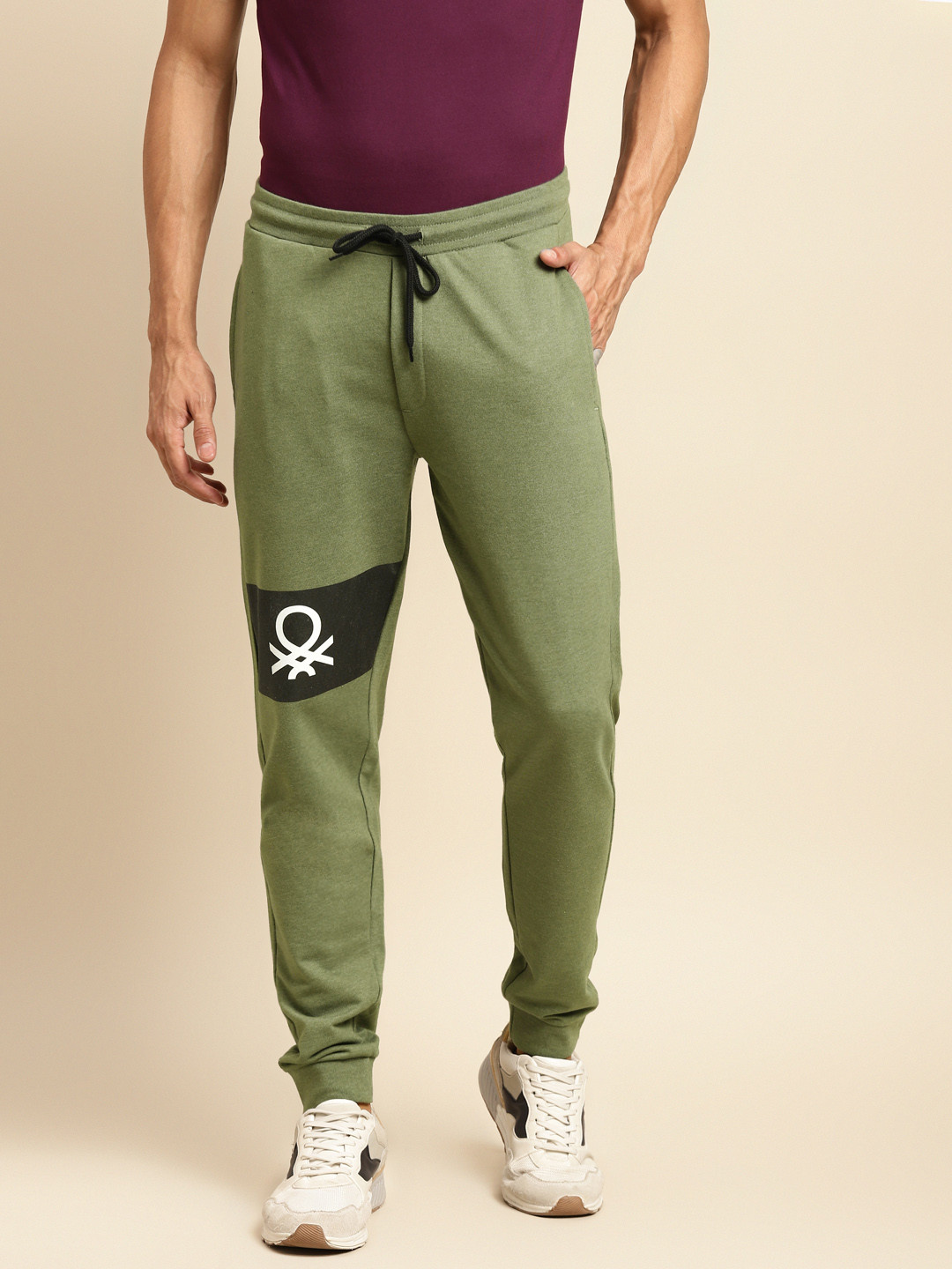 

United Colors of Benetton Men Olive Green Brand Logo Printed Joggers