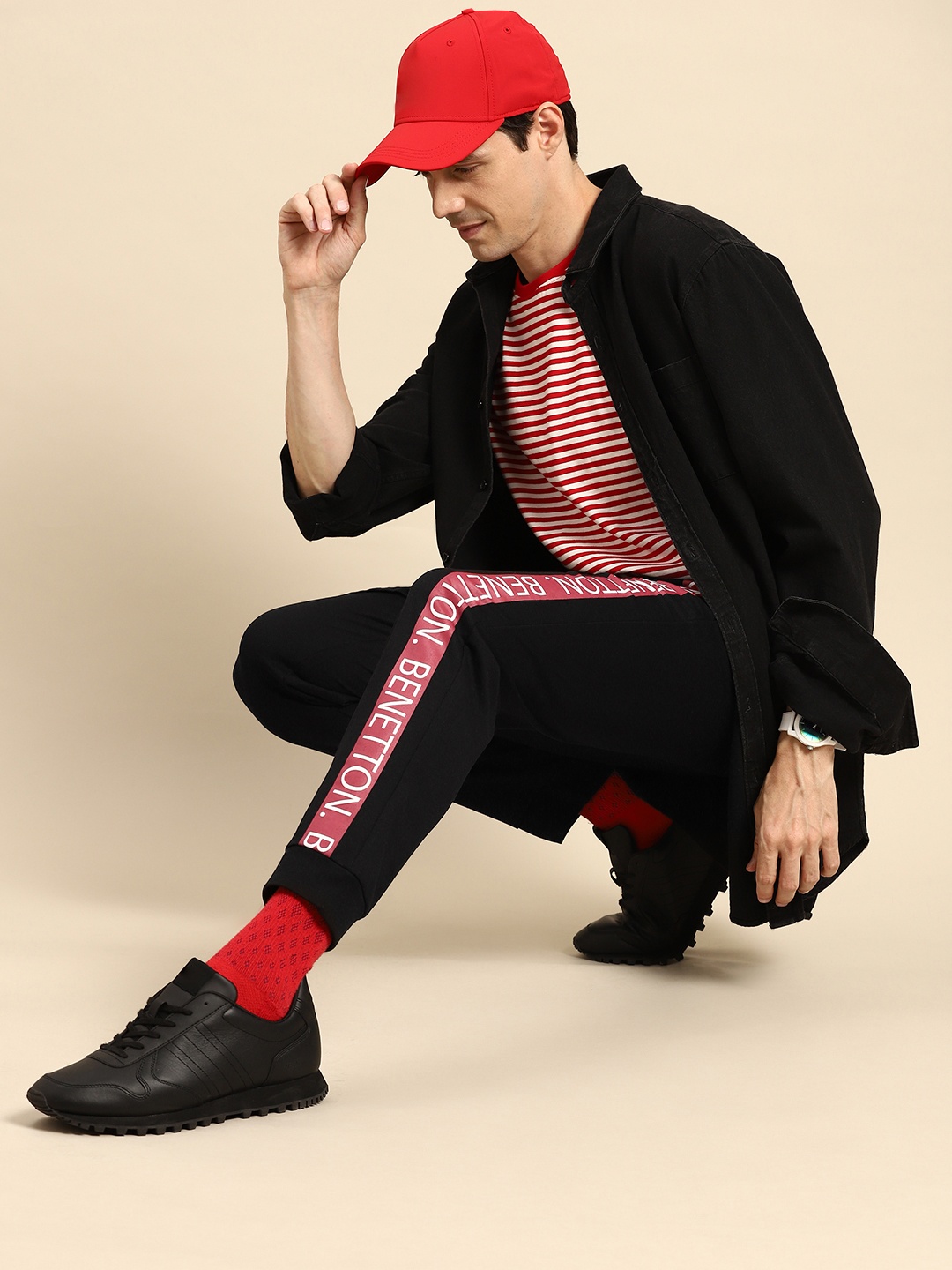 

United Colors of Benetton Men Black Brand Logo Printed Regular Fit Joggers