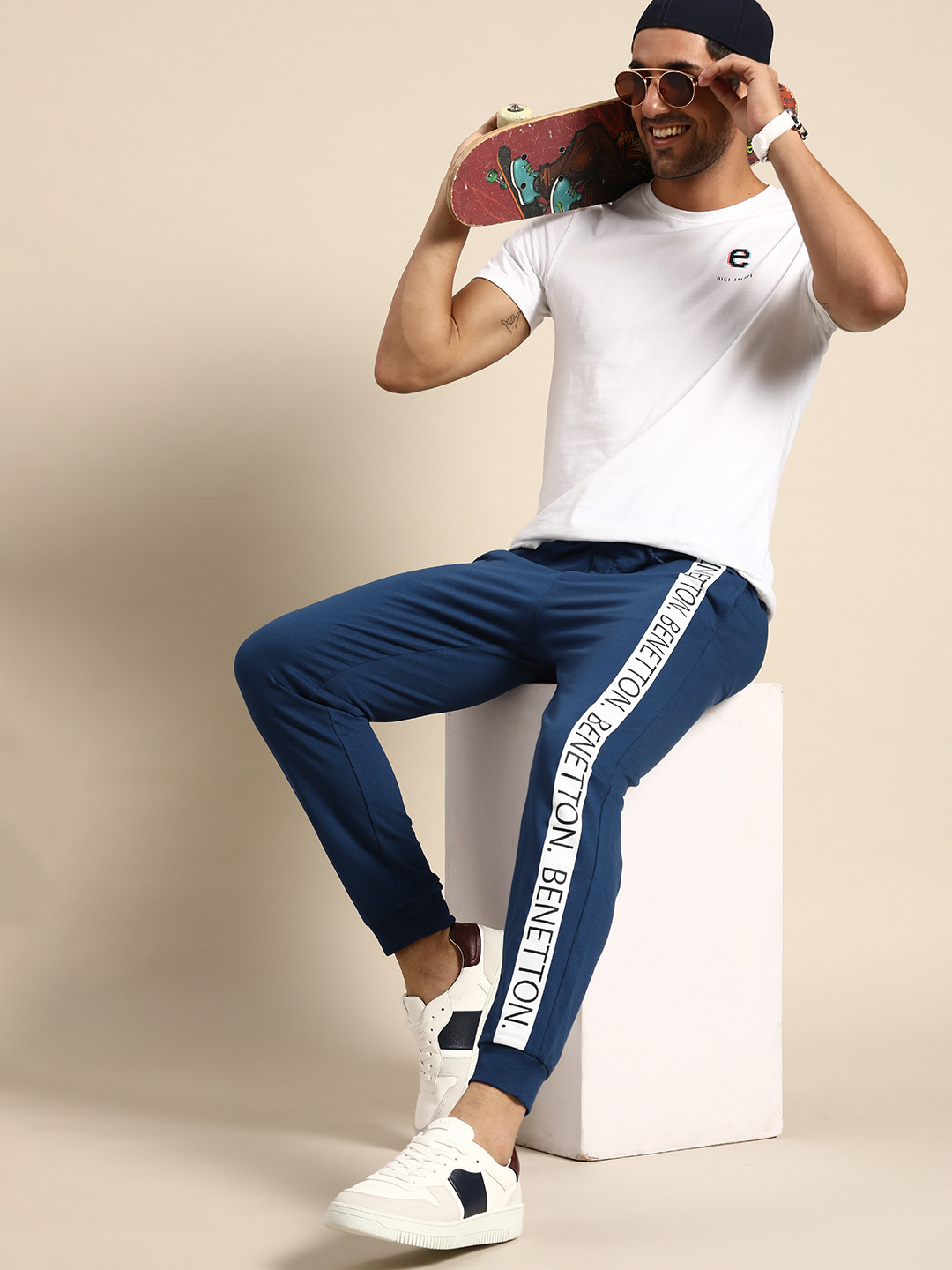 

United Colors of Benetton Men Blue Printed Joggers
