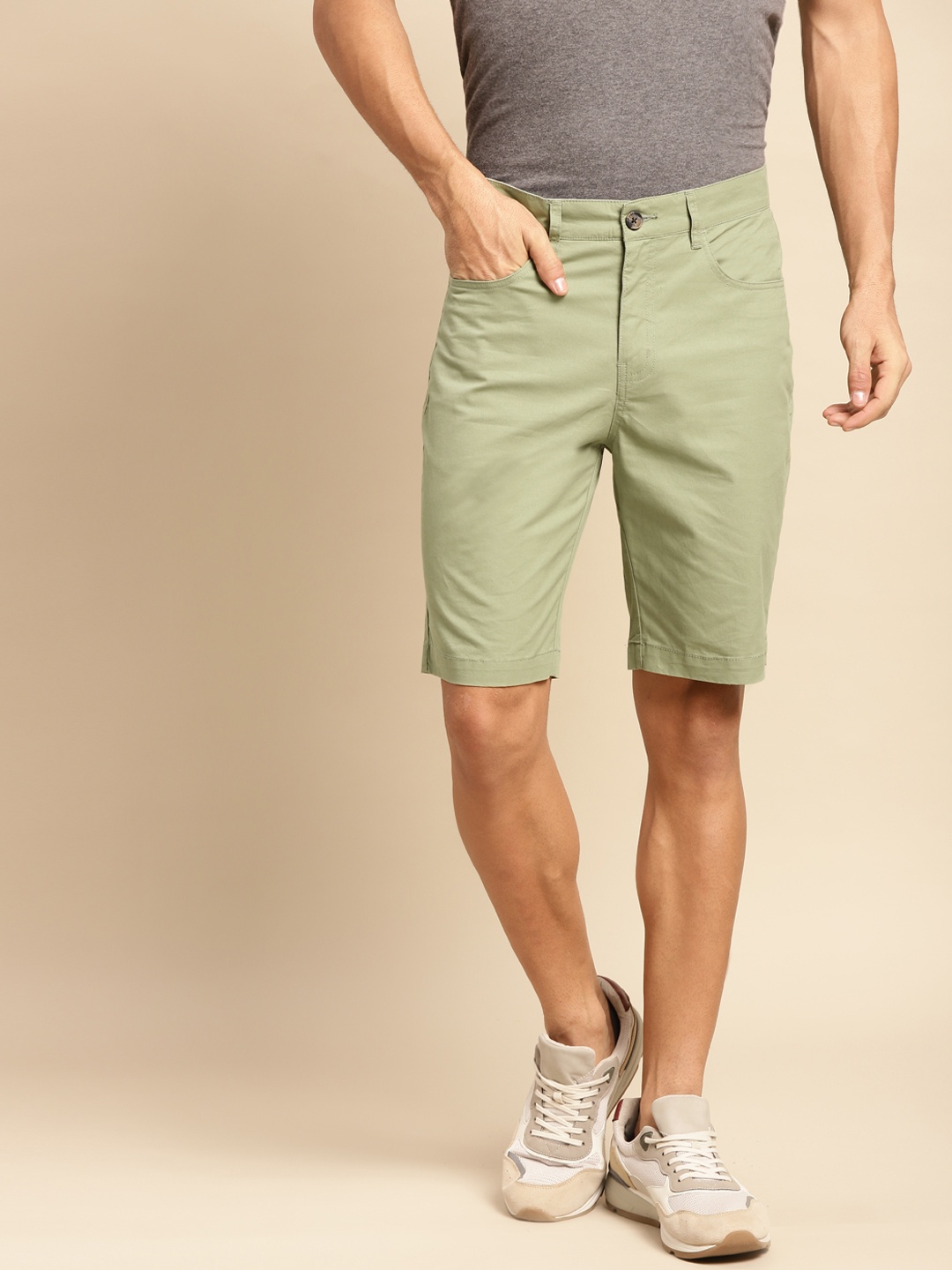 

United Colors of Benetton Men Olive Green Solid Slim Fit Shorts