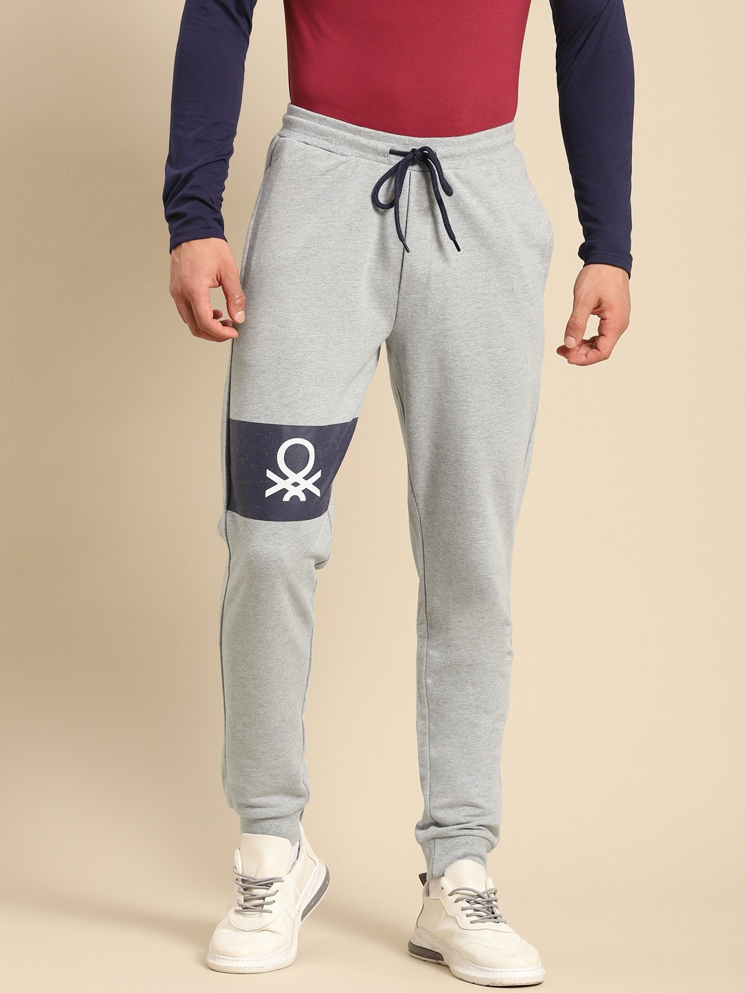 

United Colors of Benetton Men Grey Melange Brand Logo Printed Joggers