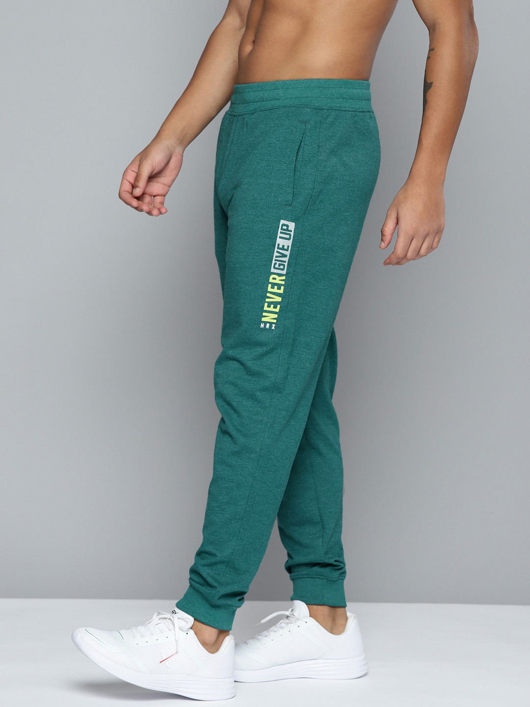 

HRX By Hrithik Roshan Men Everyglade Printed Rapid-Dry Training Joggers, Green