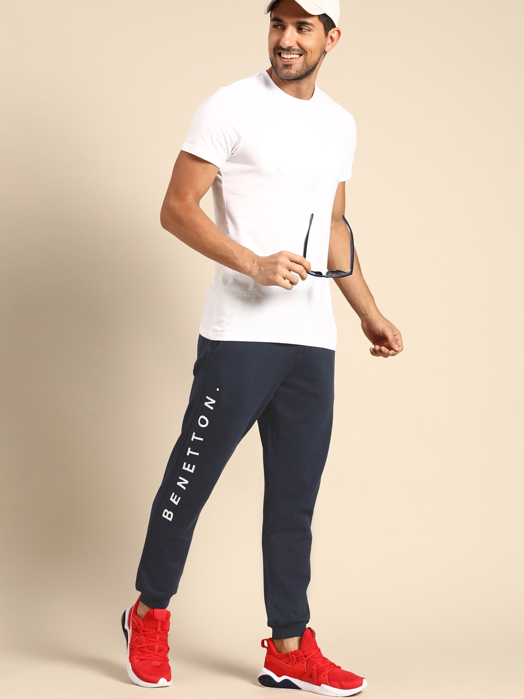 

United Colors of Benetton Men Blue Printed Joggers