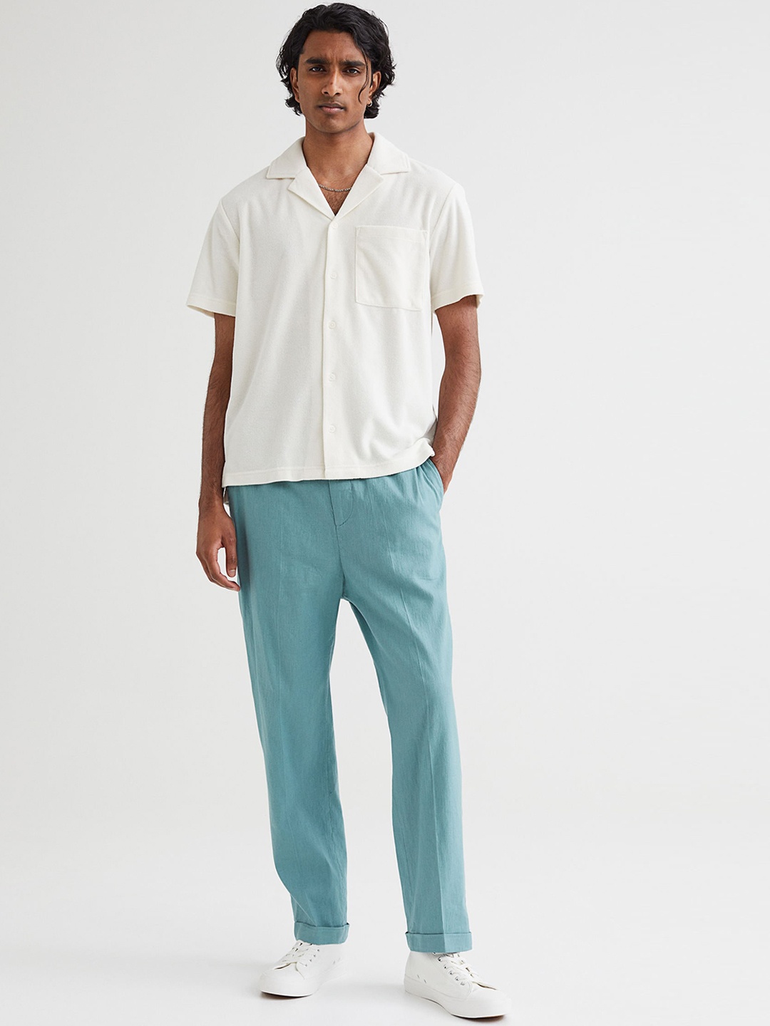 

H&M Men Turquoise Blue Solid Regular Fit Cropped Linen-Blend Joggers