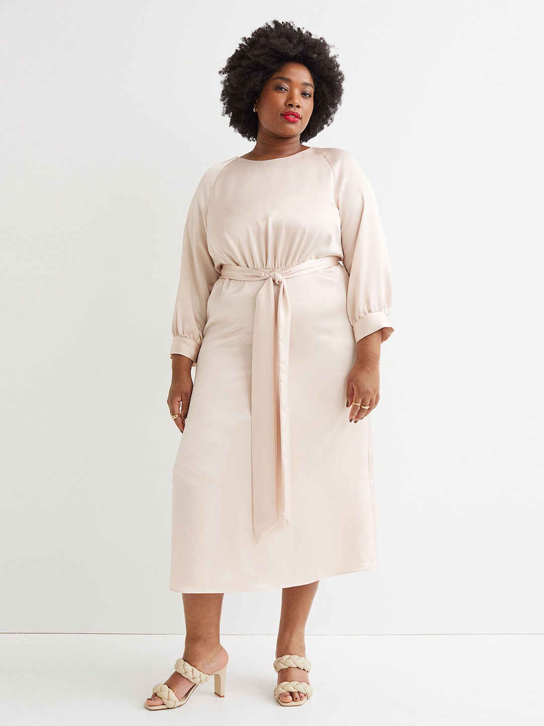 

H&M Women Plus Size Beige Solid Tie-belt Satin A-line Dress