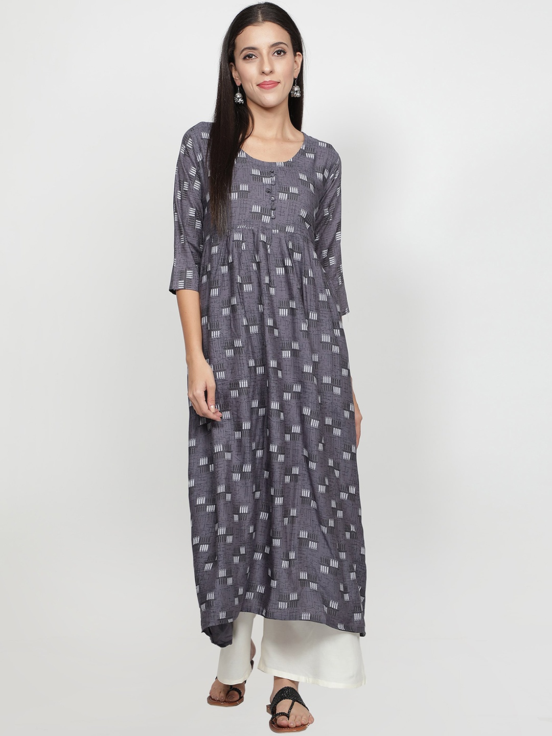 

Fabclub Women Grey Printed Pleated Kurta with Palazzos