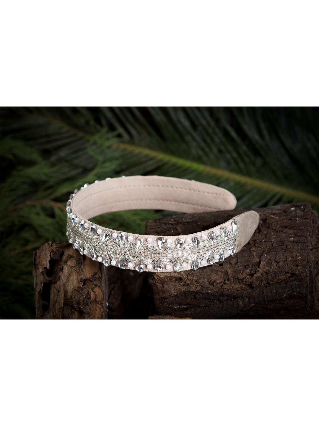

D'oro Women Silver-Toned Embellished Hairband